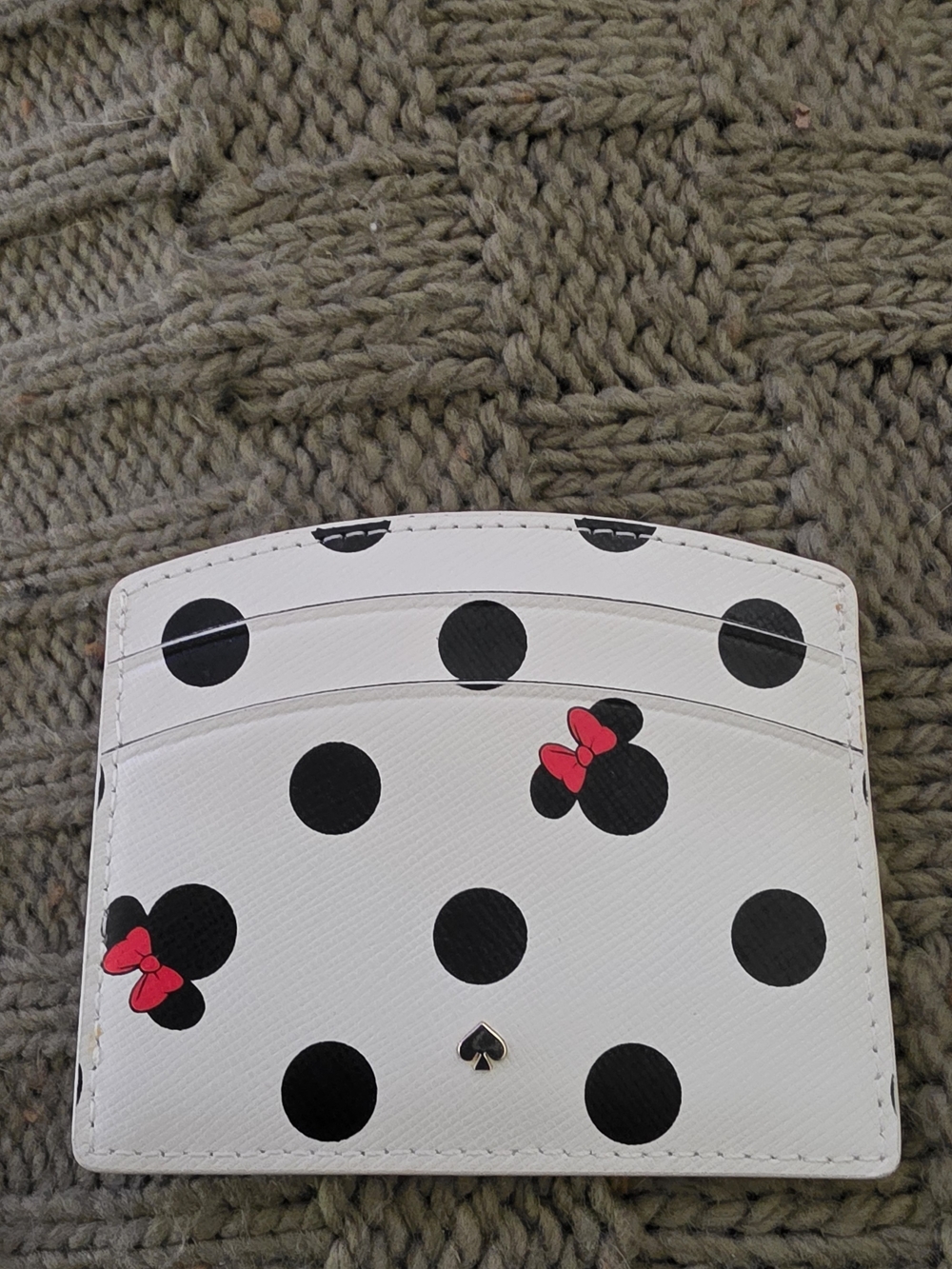 Kate Spade Disney White Polka Dot Card Case with Bow Accents. New - Picture 2 of 2